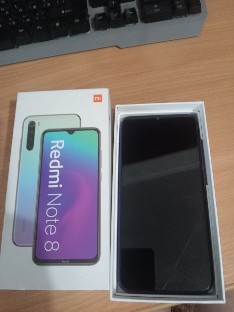 Продам Redmi note 8 в хорошем состоянии