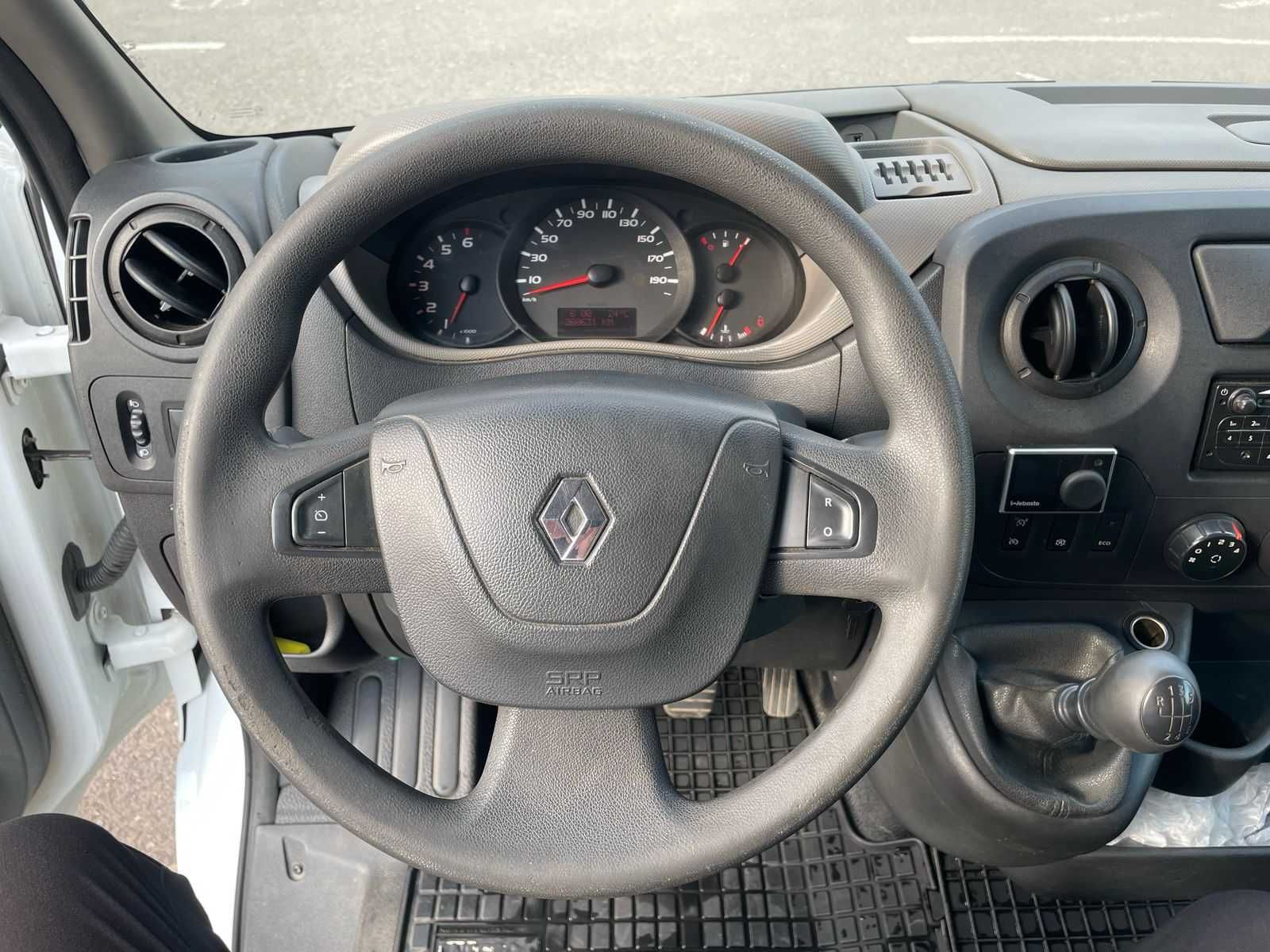Автоцентр Астэк реализует эвакуатор Renault Jegger