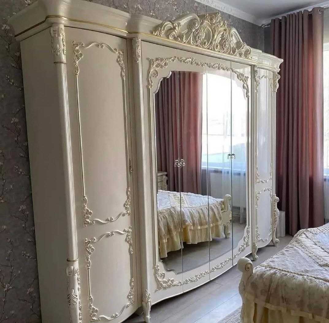 Продам спальный гарнитур. F