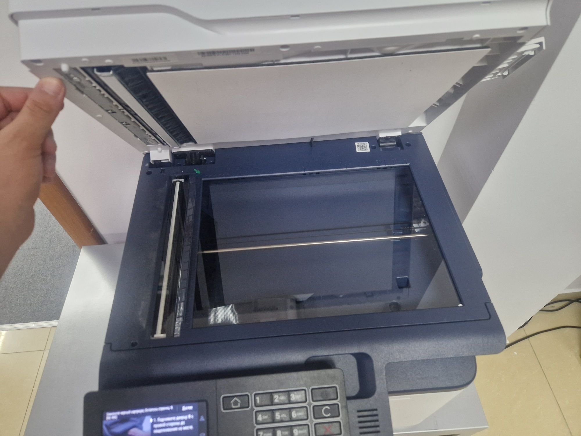 Принтер Xerox 3 в одном цветной, а4