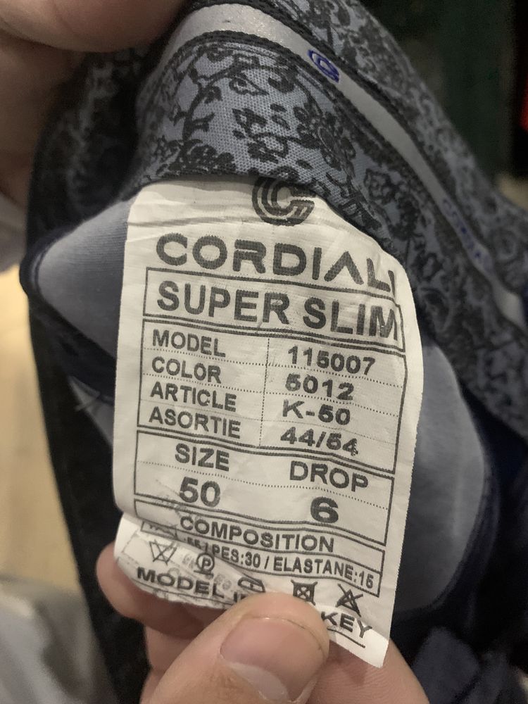 Продам костюм