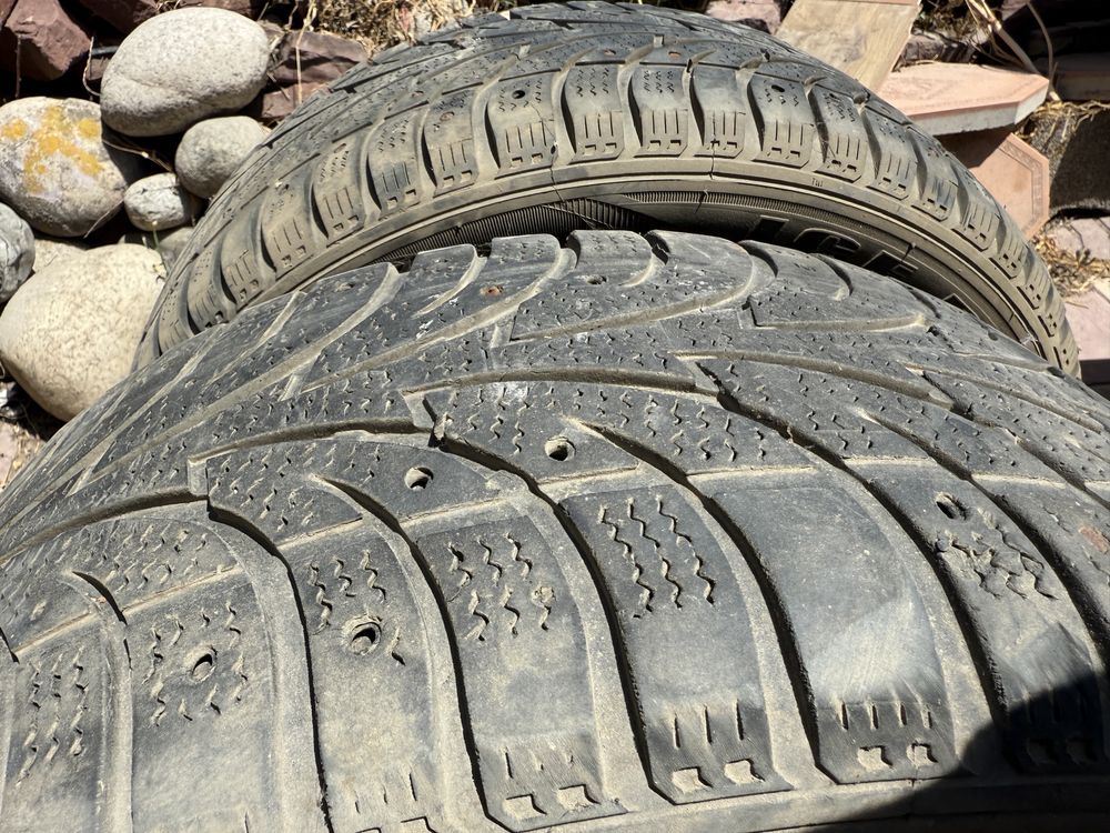 Зимнии шины 215/55 R17