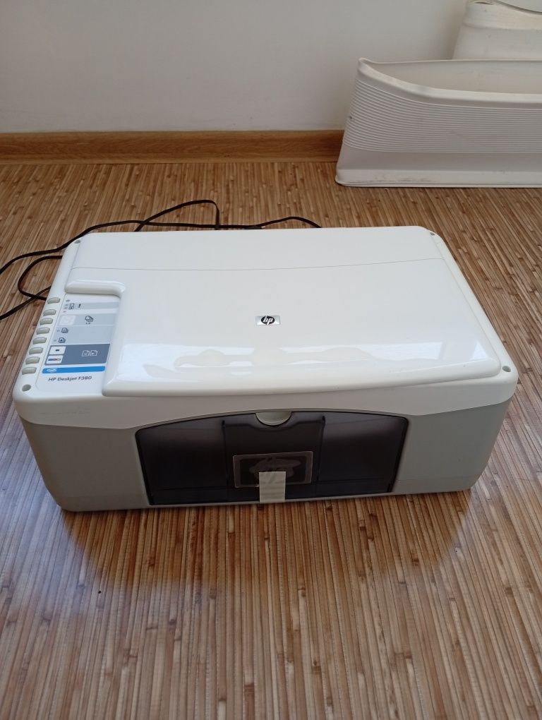 Цветной принтер HP
