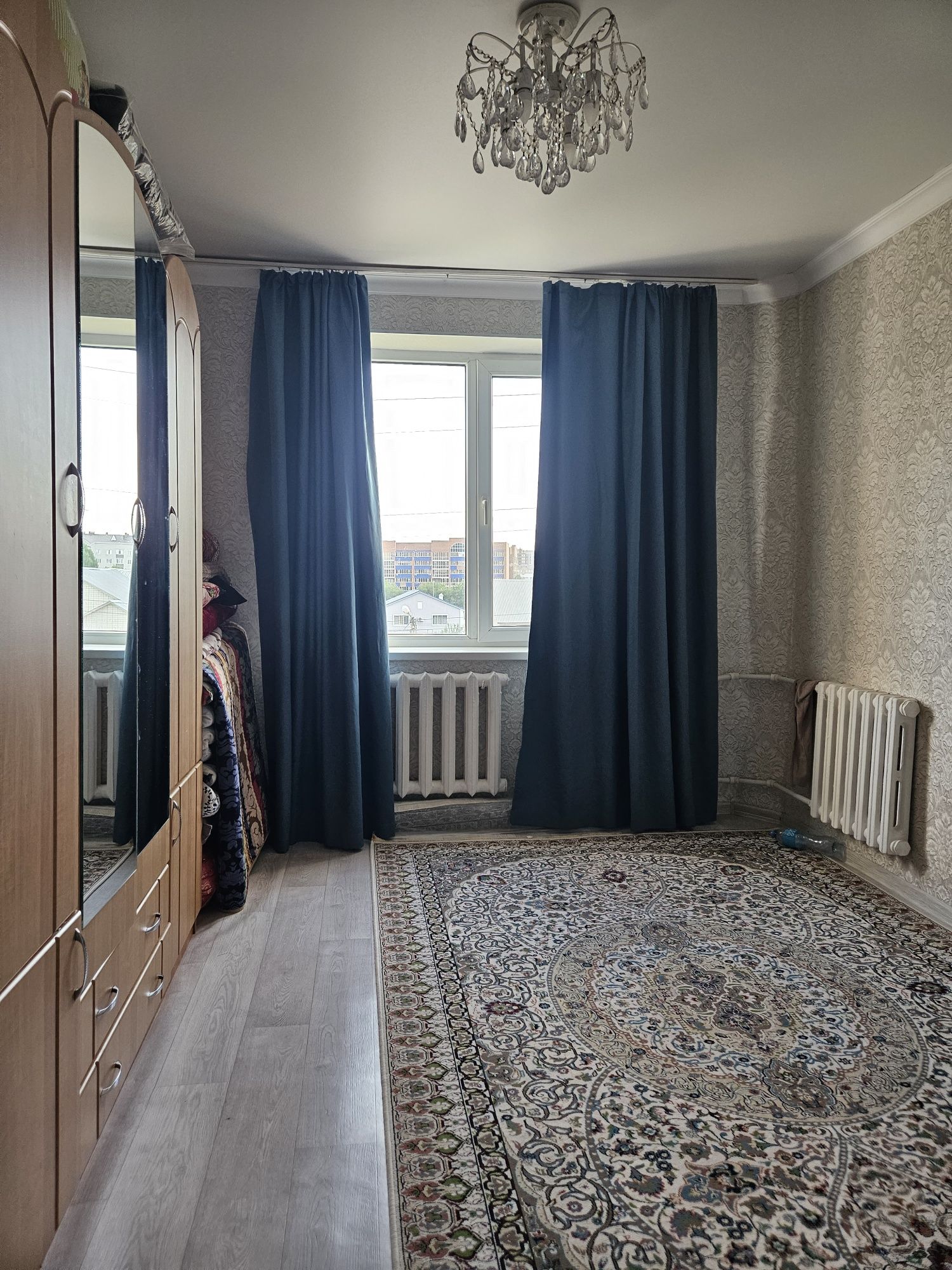 Продам 2к.кв на 4/5 этаже. 8мкр