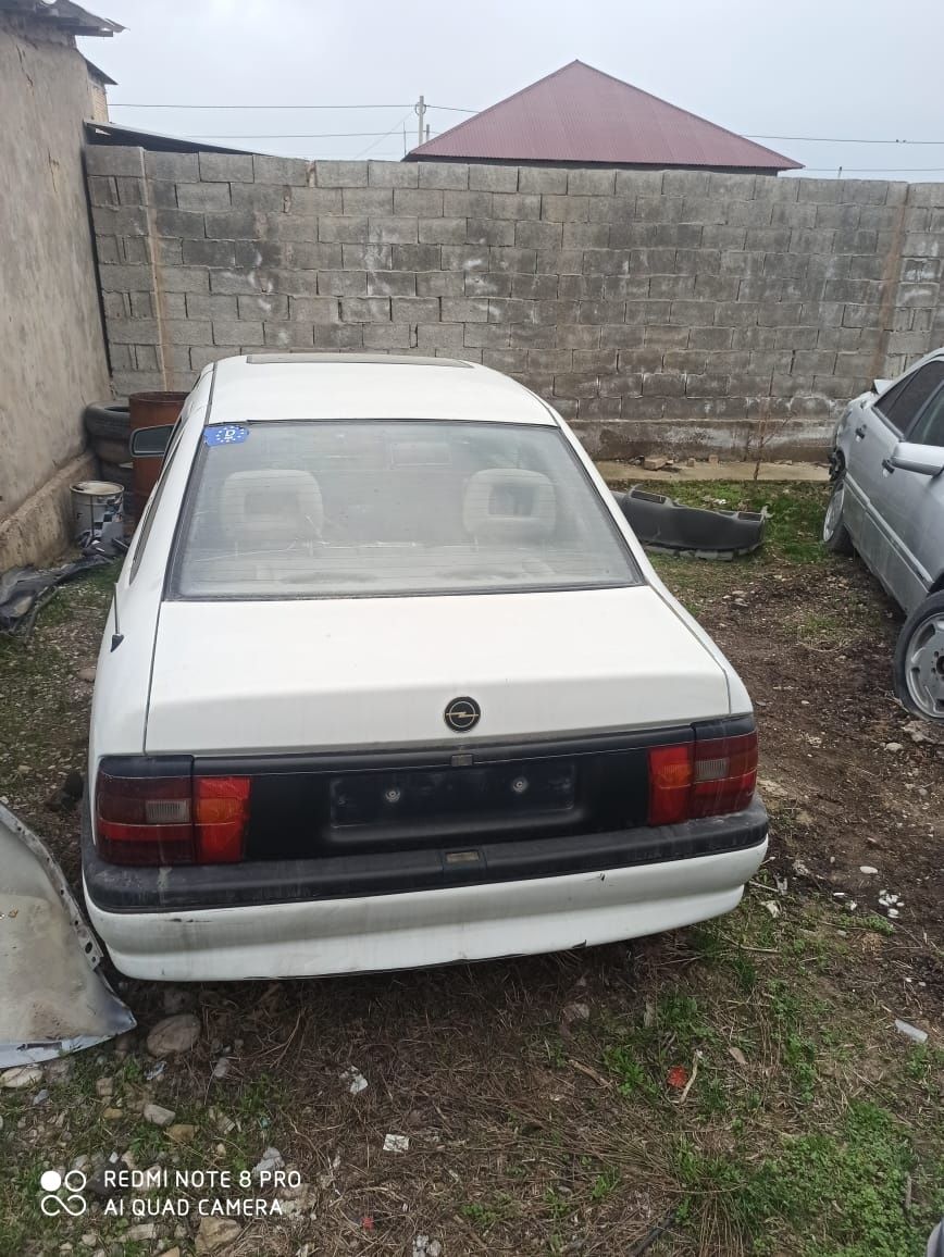 Продается машины в 202 кузове. Состояние Аварийное.