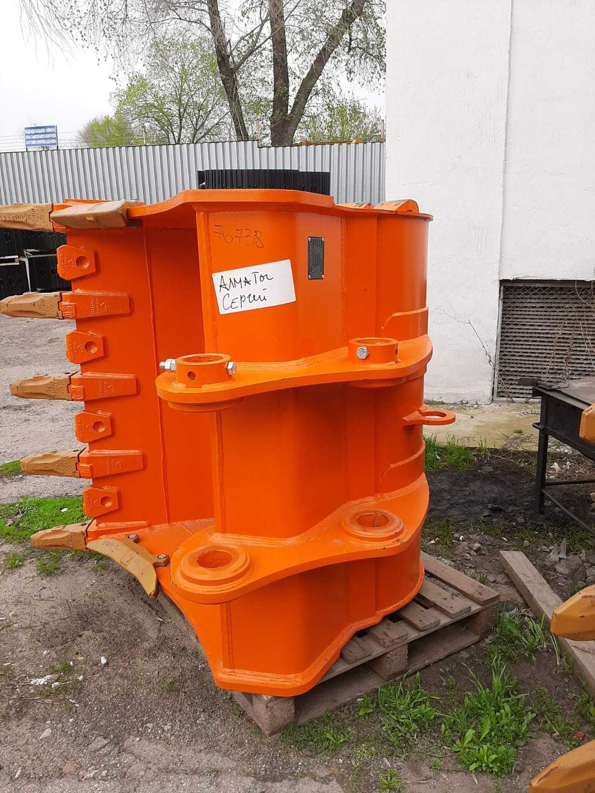 Ковш скальный V=1,4 м3 для экскаватора Hitachi ZX230,ZX240.