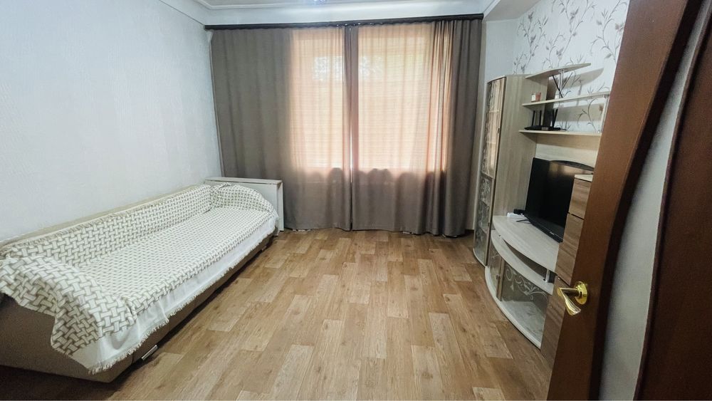 Продается 2х комнатная в центре города Томпиева 2