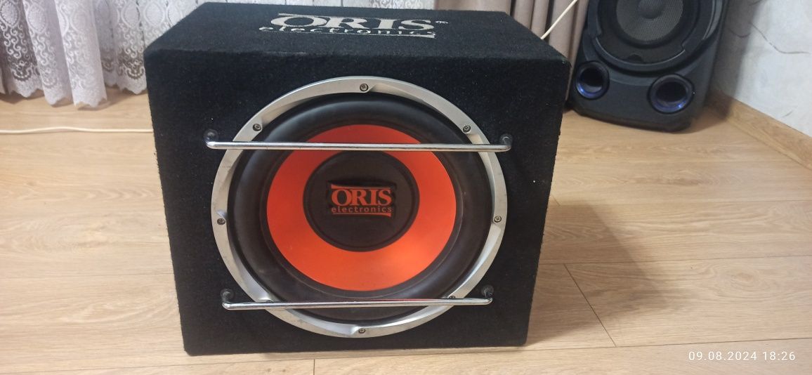 Продам сабвуфер ORIS с усилителем