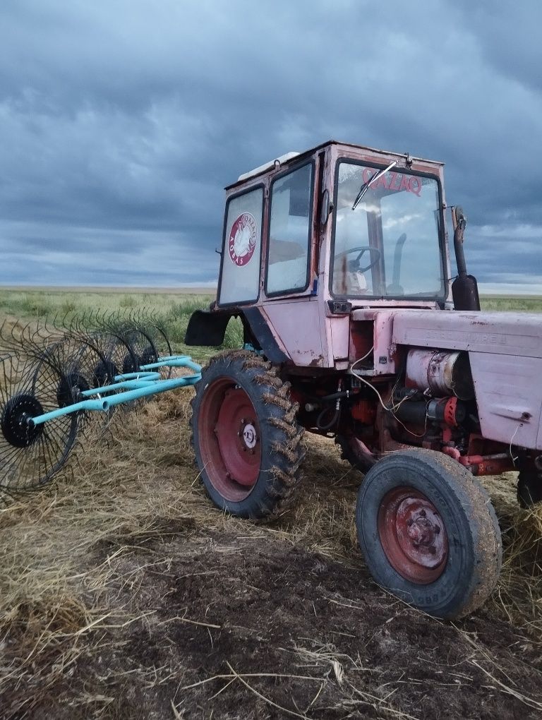 Продам трактор Т25