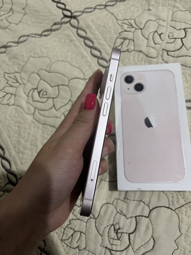 Продам Iphone 13 читайте внимательно содержимое объявления