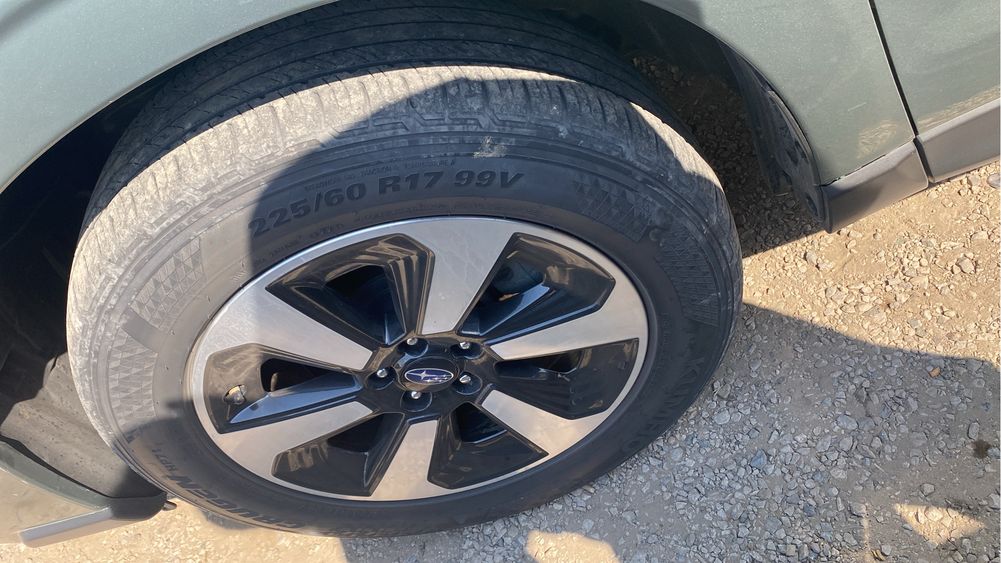 Продам шины 225 60 r17 3 шт  можно штучно