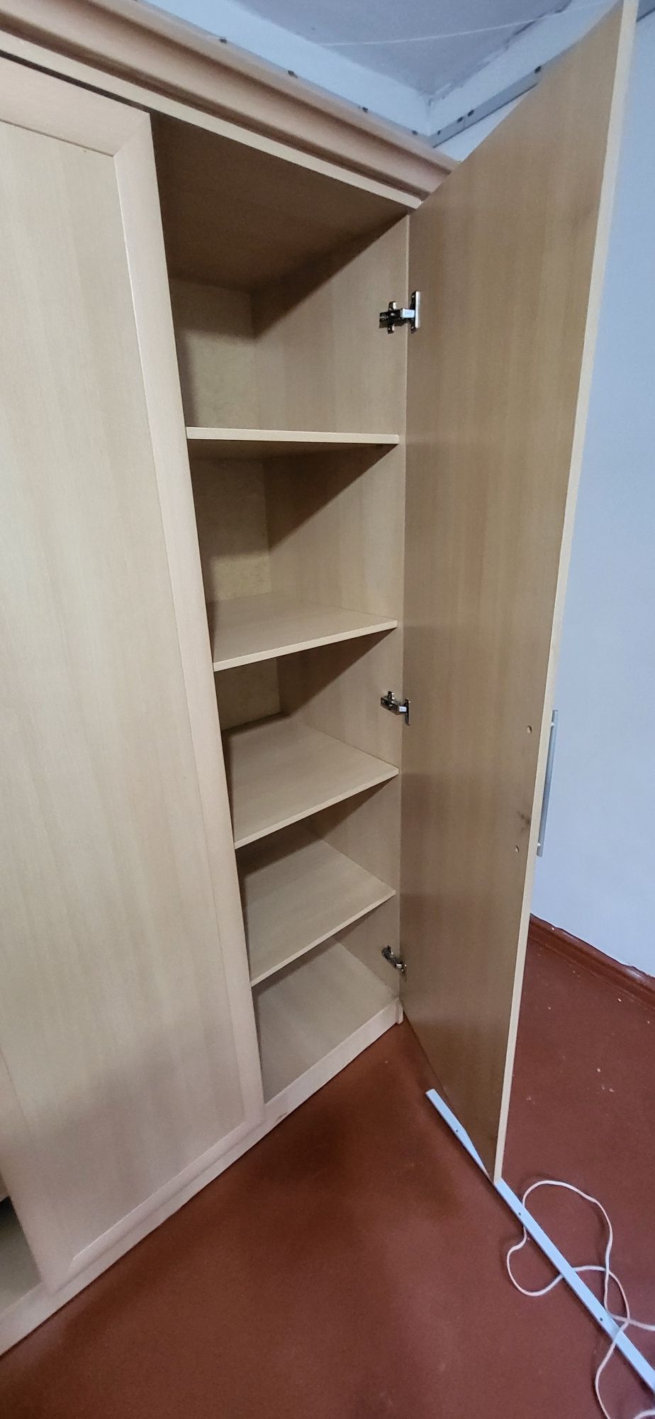 Продам шкаф в отличном состоянии