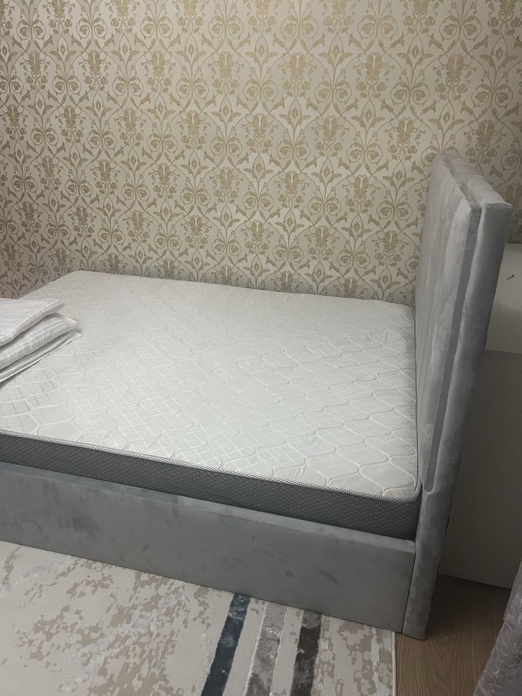 Спальный кровать