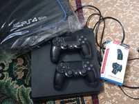 Продам PS4. Новый