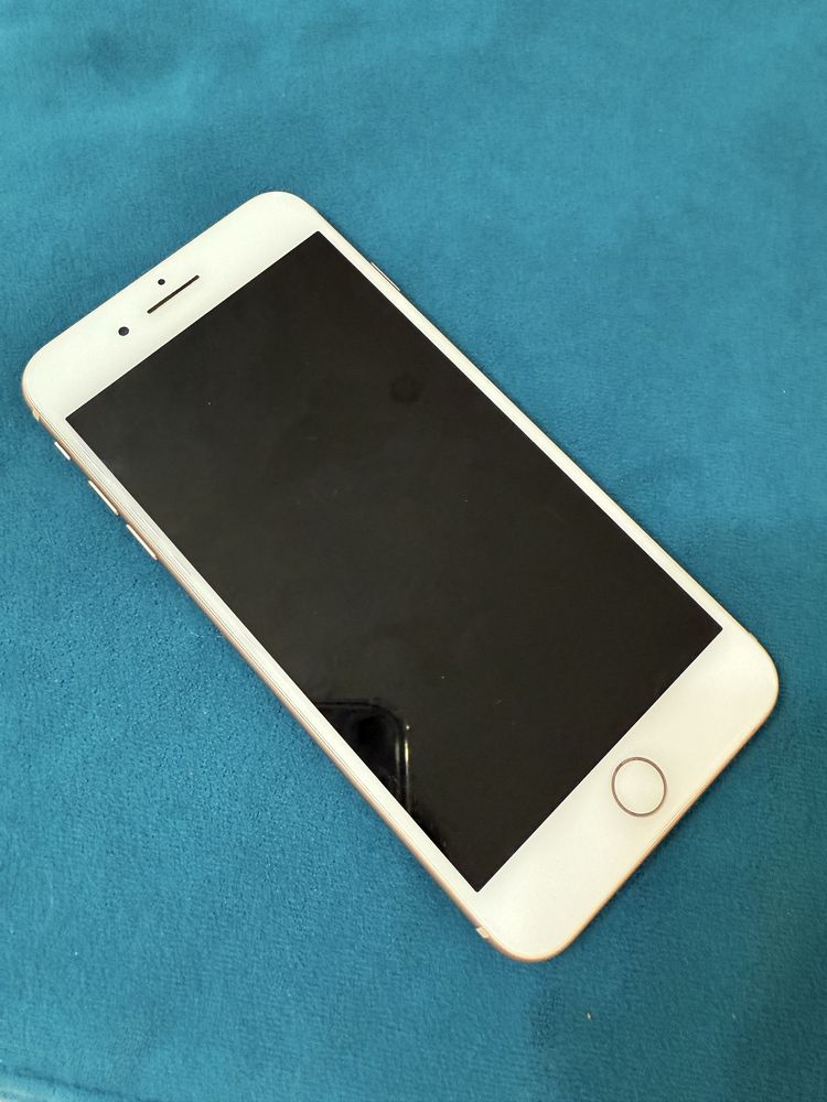 Iphone 8 plus gold 256 ГБ ОБМЕНА НЕТ!!!