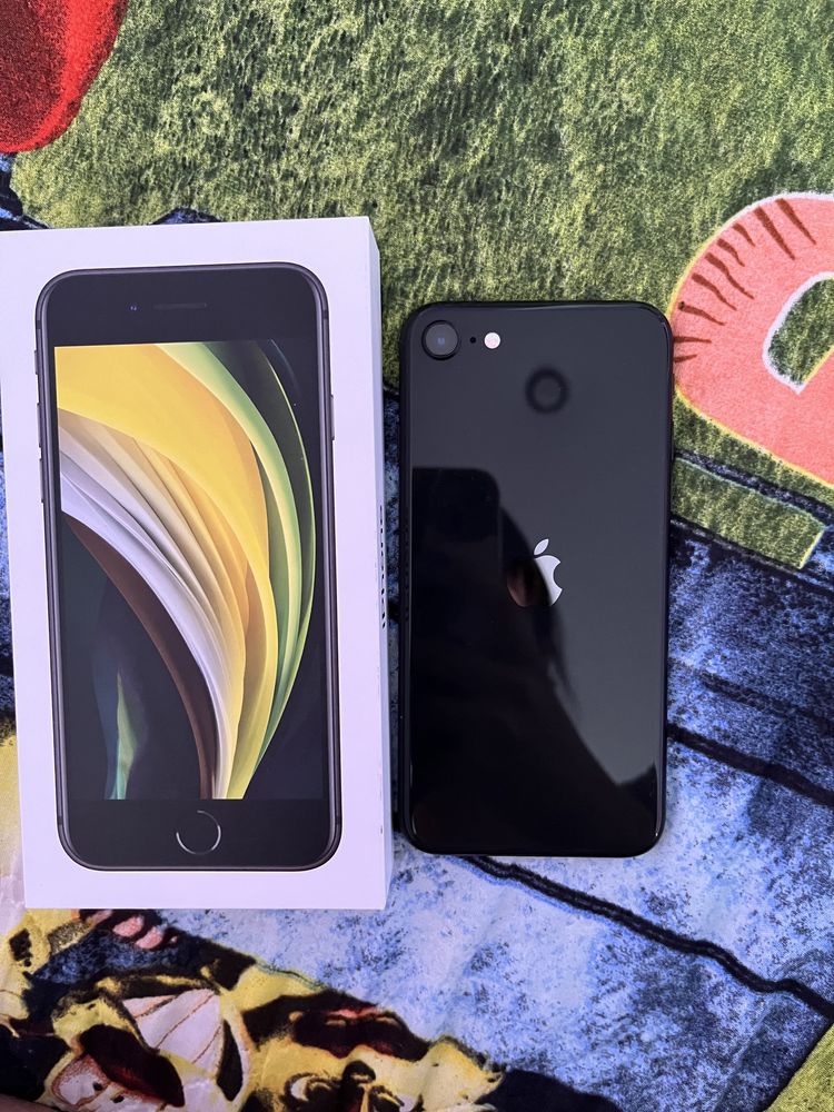 iPhone SE 2020 64 гб