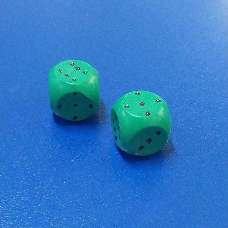 Кости игральные Зарики Кубики 1,5х1,5 см зеленые 1 шт