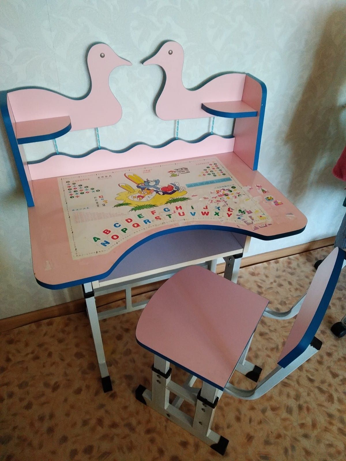 Продам детскую парту