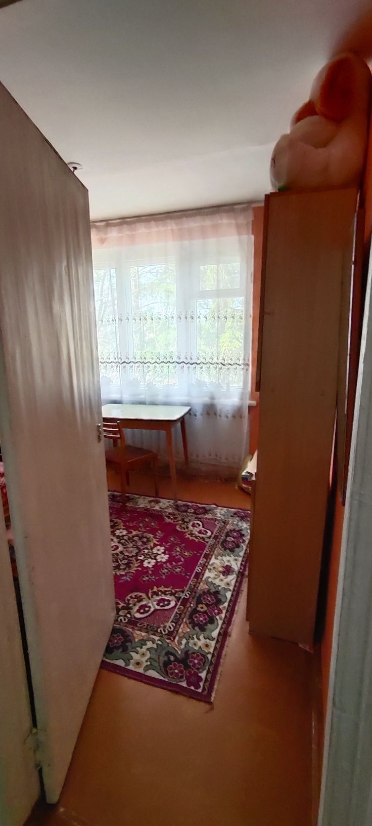 Продам 4 комн. квартиру