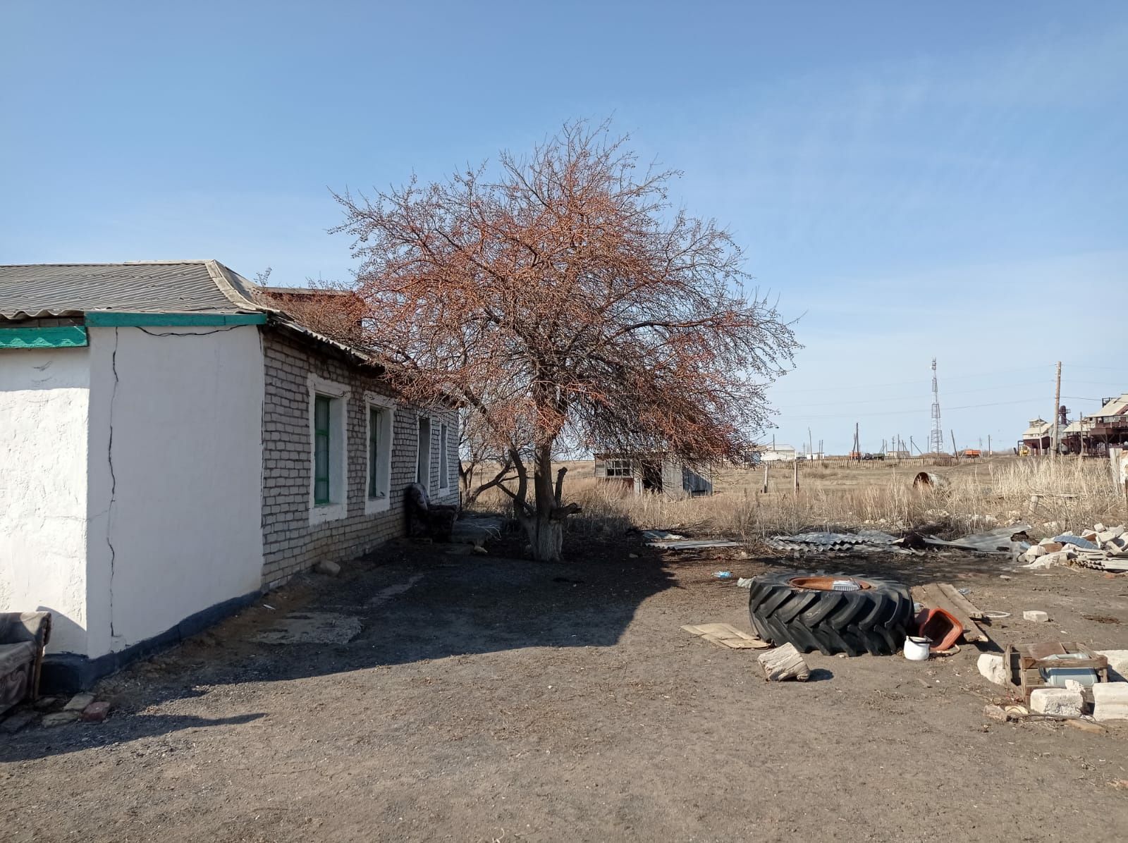 Продам 1/2 часть дома на разбор