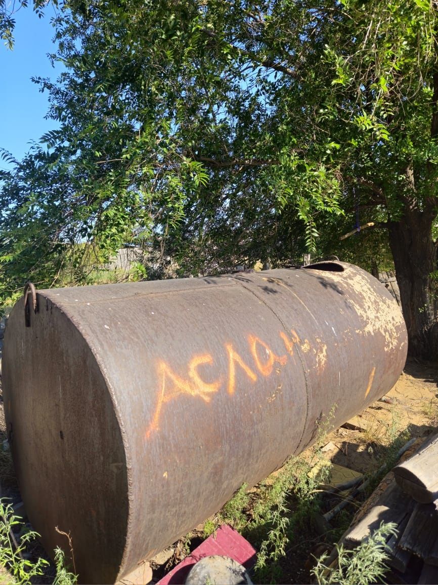 Продам цистерну б/у