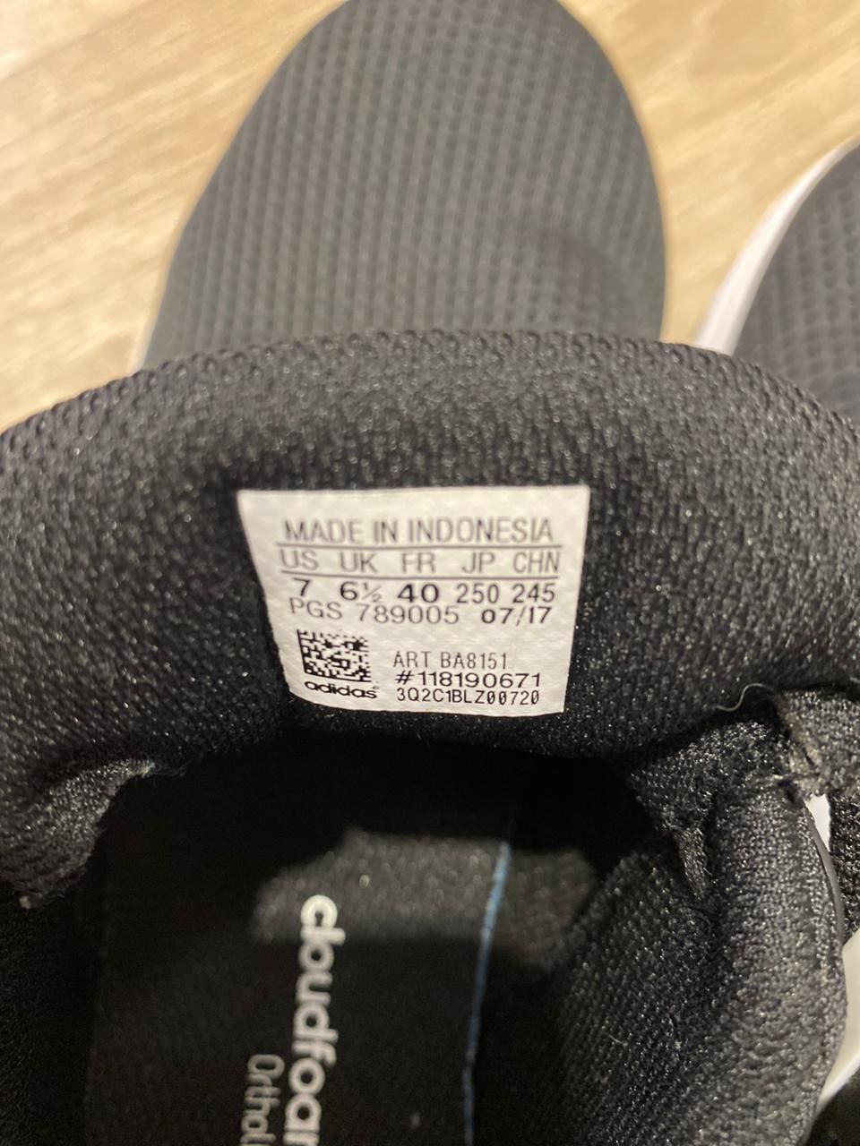 Adidas кроссовки original 39размер