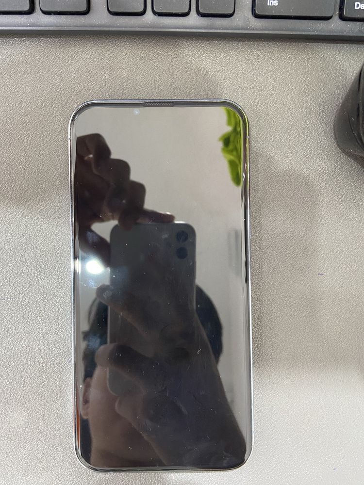 Продам Iphone 13 Pro Max на 256гб и АКБ 78