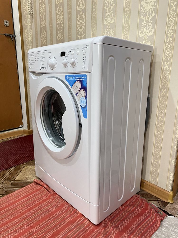 Стиральная машина автомат Indesit