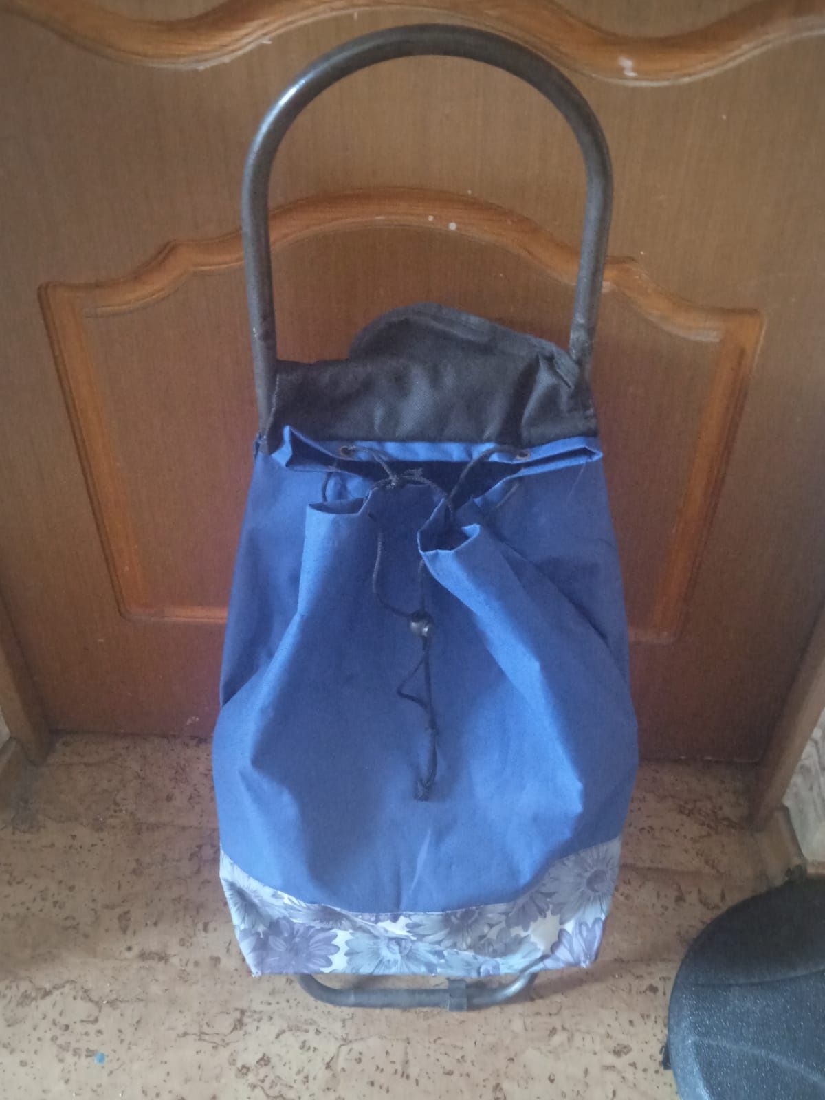 Продам сумку тележку. Б/У