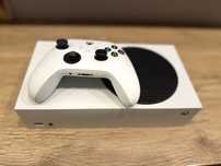 Игровая приставка Xbox Series S белый
