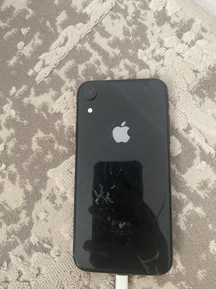 Iphone Xr проадаю