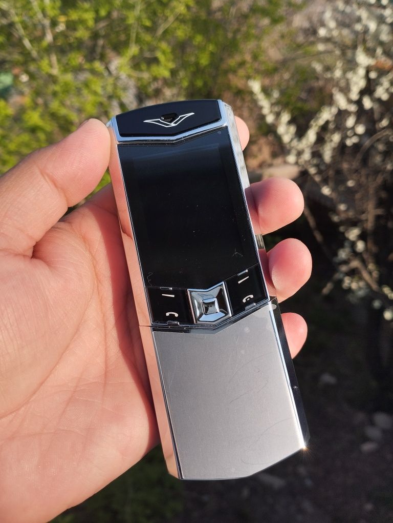 Vertu signature S модели