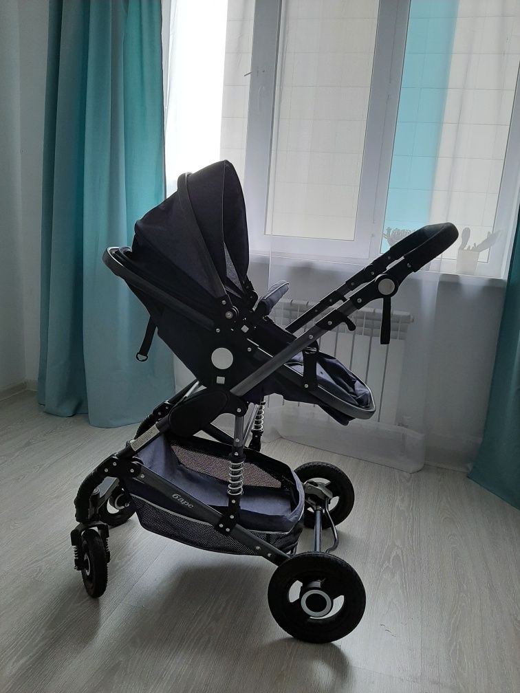 Продам детскую коляску Б/У