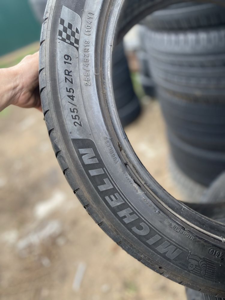 Пара летние шины 255/45/19 255/45R19 Michelin.