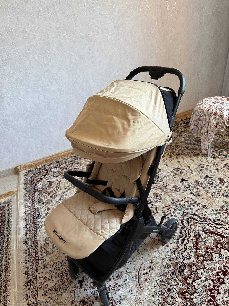 Продам коляску Easywalker