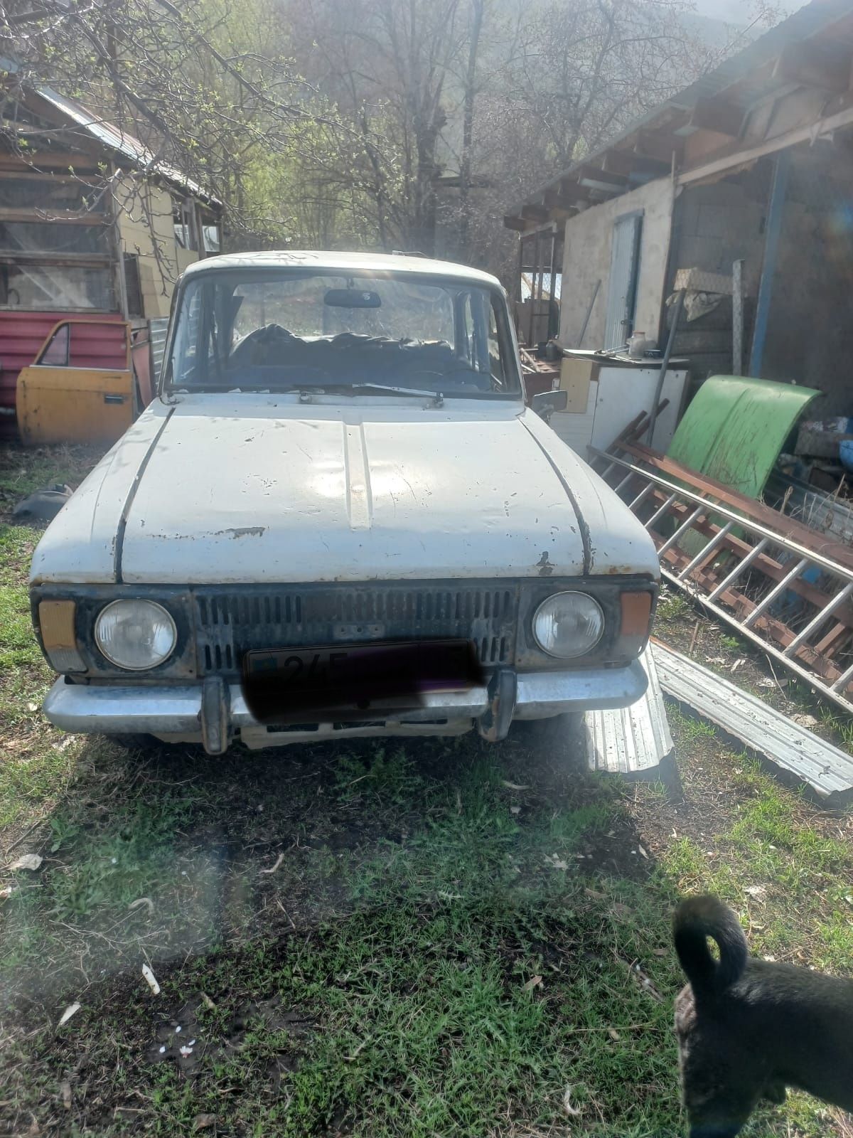 Продам машину масквич