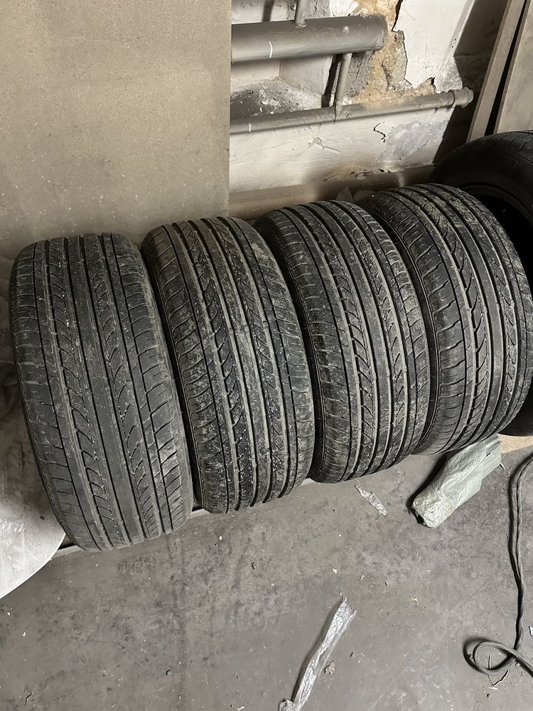 Продам резину 4 балона  Nankang NS-20 225/55 R16