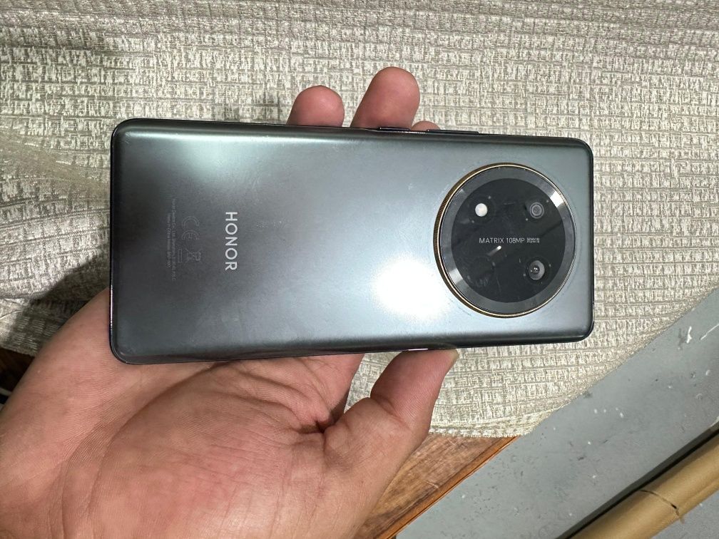 Honor X9c 256гб в хорошем состоянии