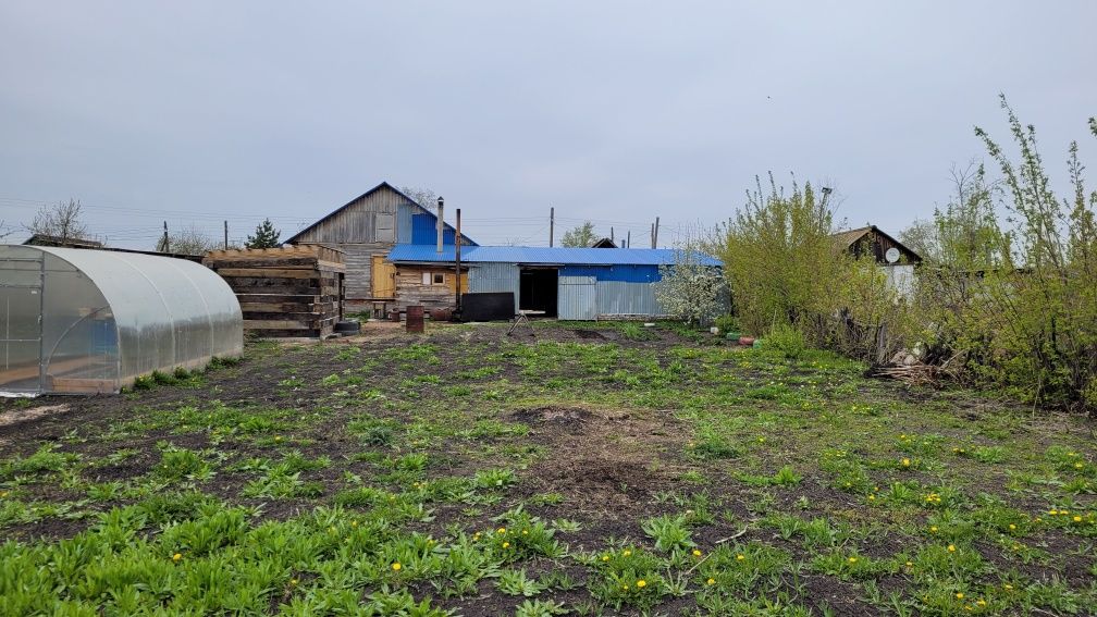 Продам большой дом.