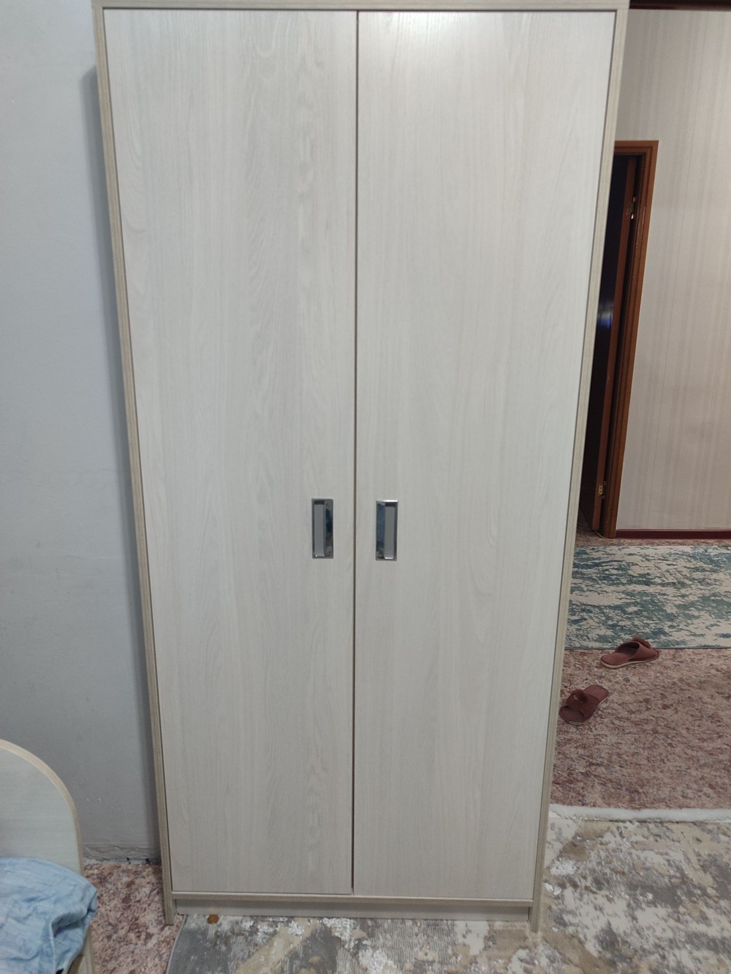 Продам шкаф для детский, прихожку.