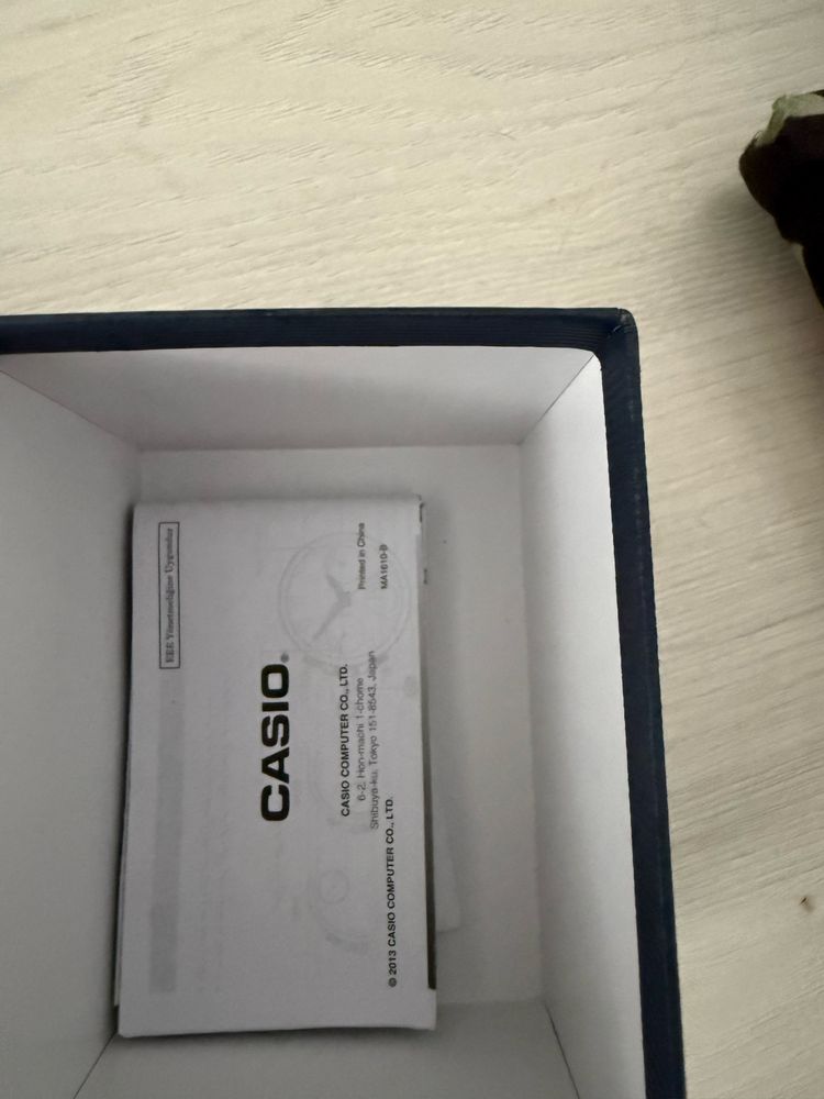 Продам часы мужские новые
