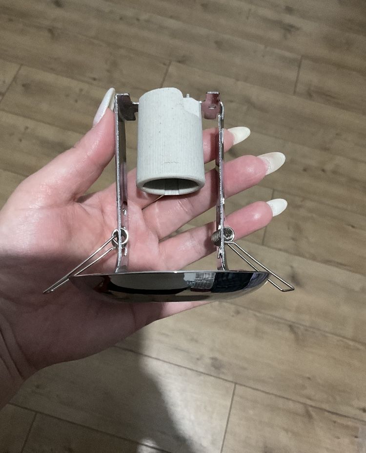 Споты большие новые две штуки