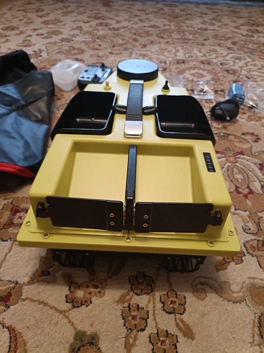 Продам Кораблик для рыбалки Flytec D19 Pro