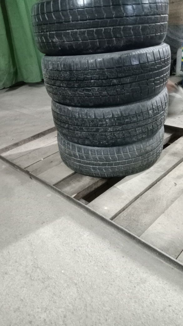 Продам шины всесезонка