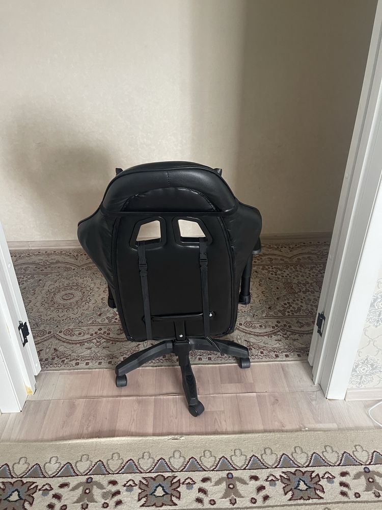 Игровое кресло новое