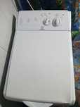 СРОЧНО продам рабочую стиральную машину Indesit