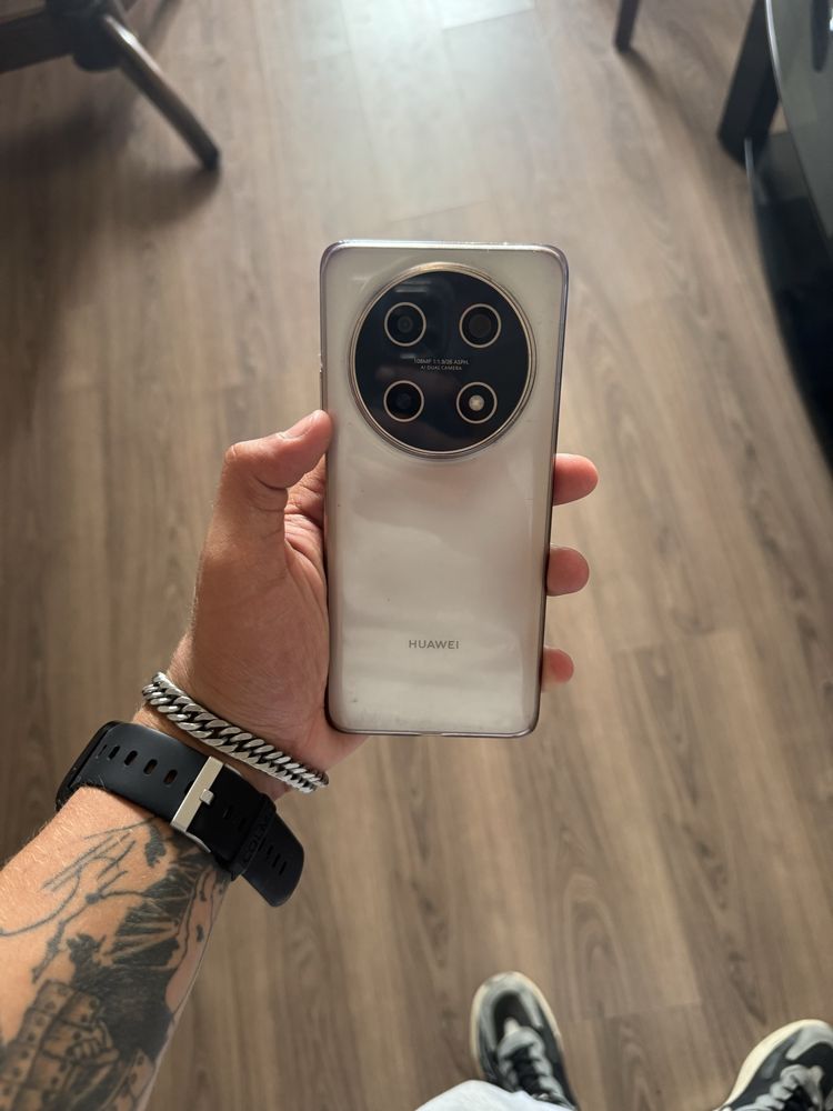 Продам Huawei nova 13i 256 гб