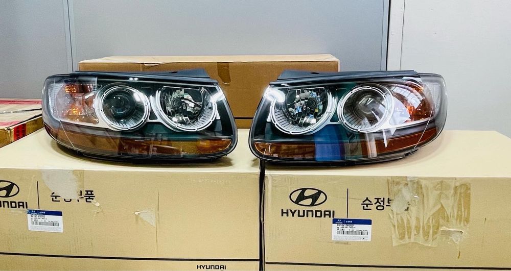 Фара передняя Оригинал Hyundai Santa Fe 2006-10