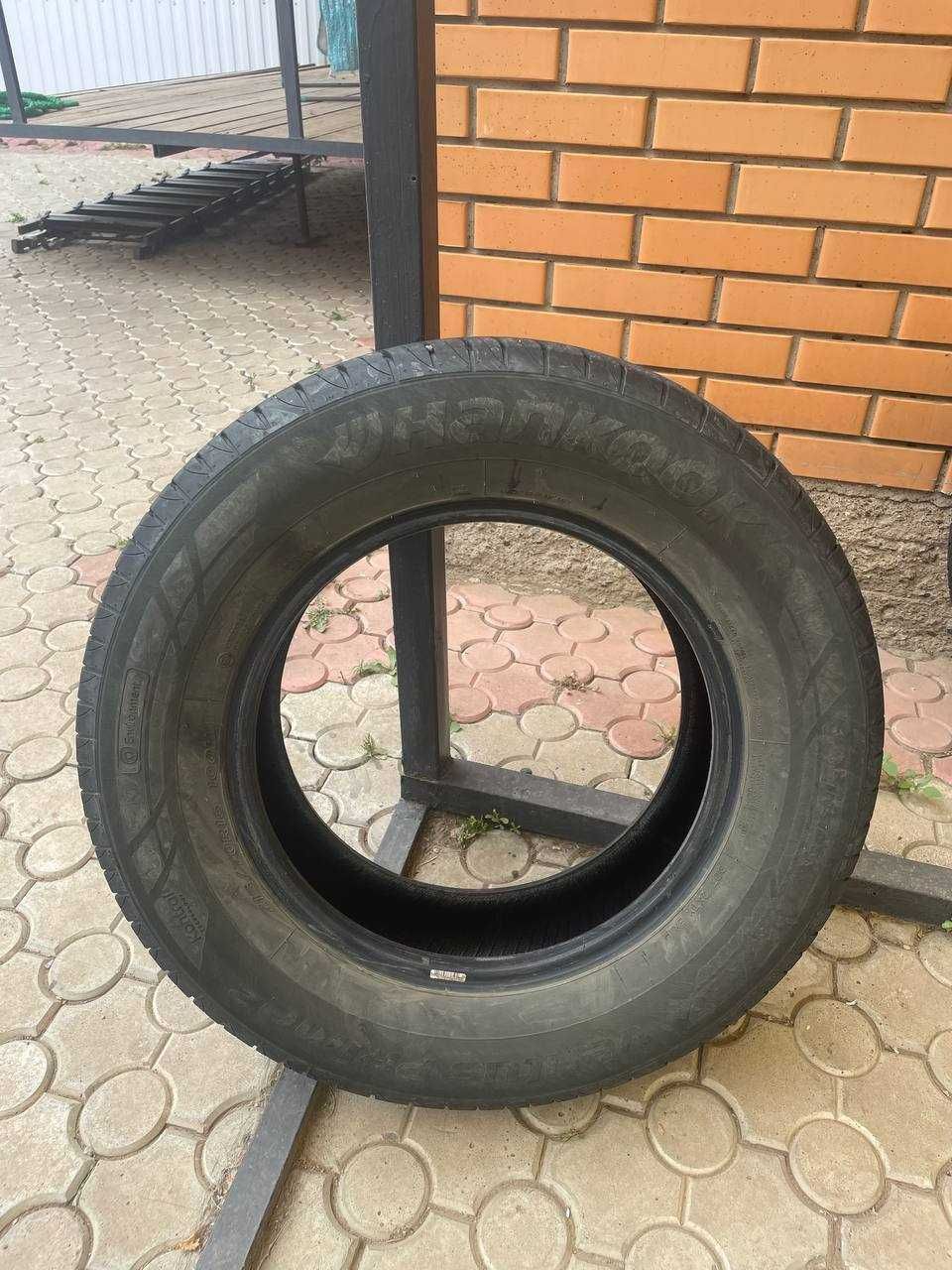 Продаю резину 210 70 R16