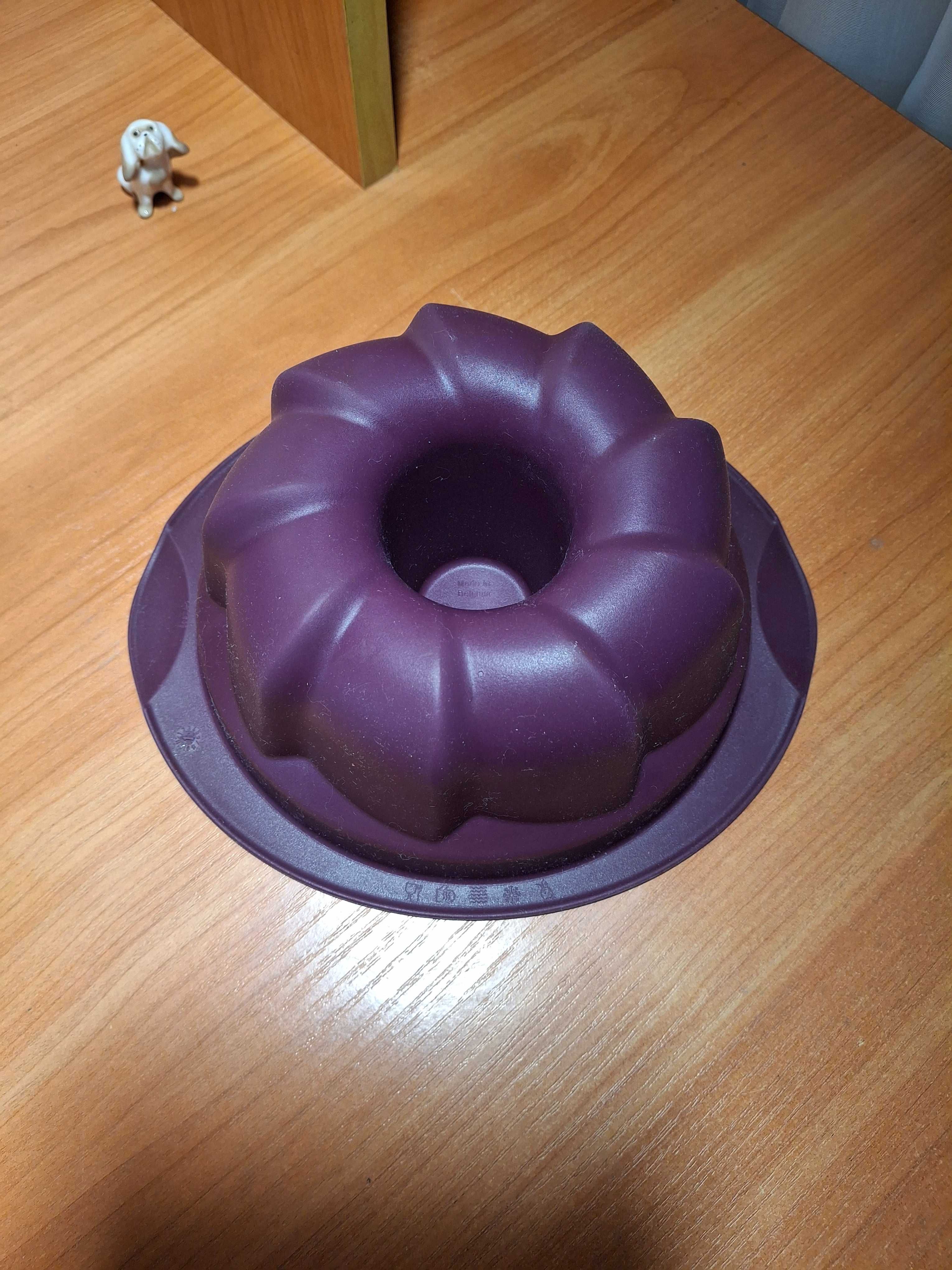 Посуда  Tupperware.  Силиконовая форма для выпечки, форма "Цветок".